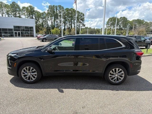 Used 2025 Buick Enclave Preferred FWD image 9