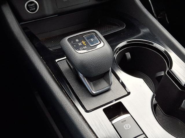 Used 2021 Nissan Rogue SV image 14