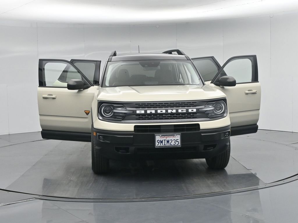 Certified 2024 Ford Bronco Sport Badlands w/ Premium Package AWD/4WD image 37