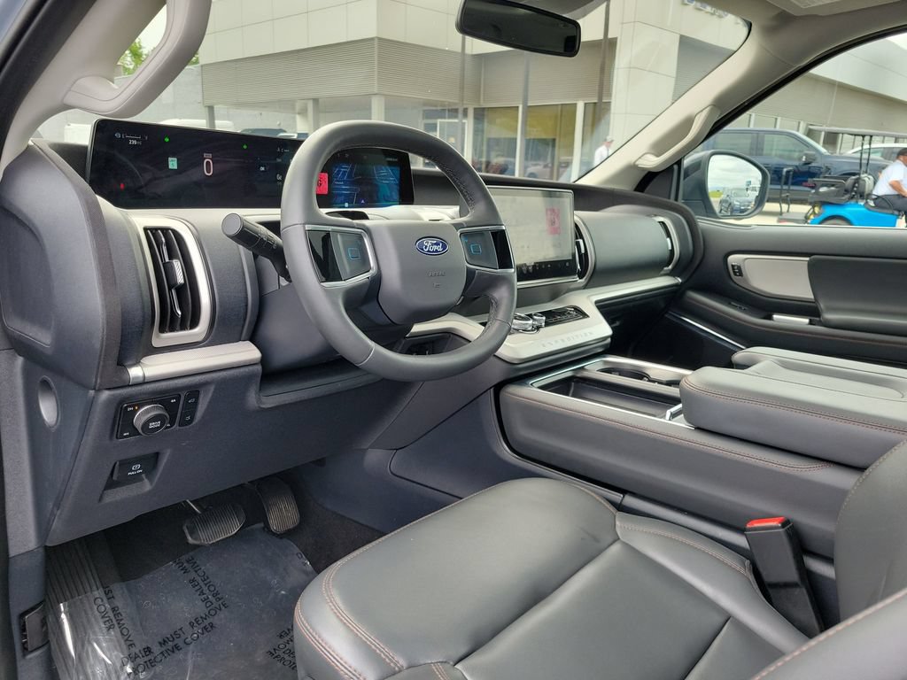 Certified 2025 Ford Expedition Max Active AWD/4WD image 21