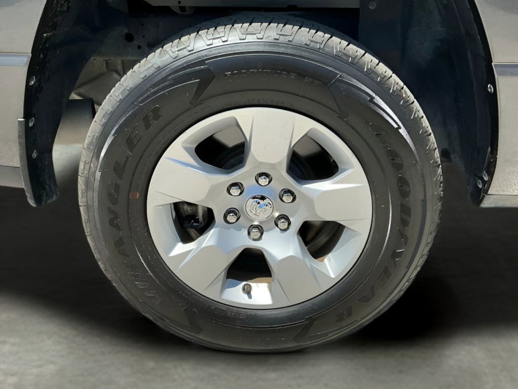 Used 2023 RAM 1500 Big Horn AWD/4WD image 33