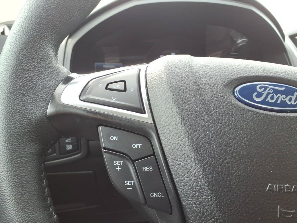 Certified 2024 Ford Edge SEL w/ Convenience Package AWD/4WD image 16