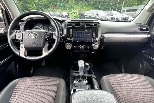 Used 2022 Toyota 4Runner TRD Off-Road AWD/4WD image 15