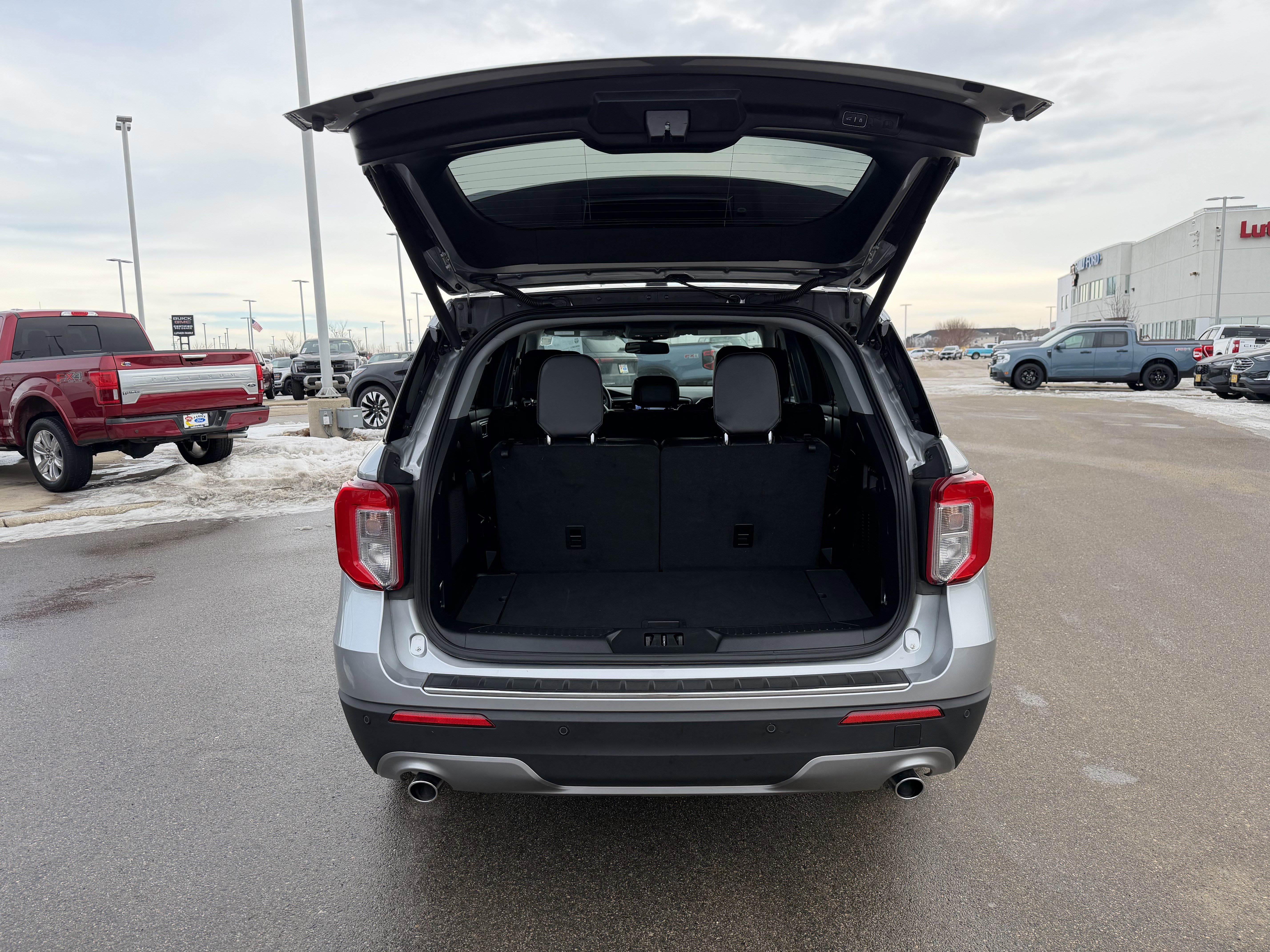 Certified 2023 Ford Explorer Limited w/ Equipment Group 301A image 22