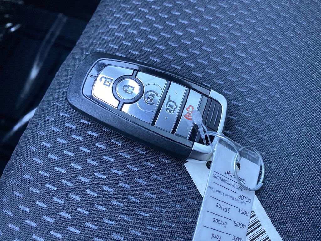 Certified 2025 Ford Escape ST-Line w/ Tech Pack #1 image 34