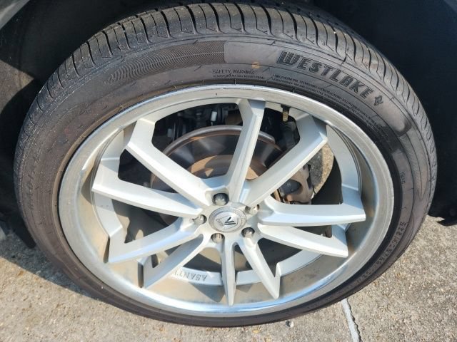 Certified 2020 Ford Explorer XLT w/ Equipment Group 202A AWD/4WD image 14