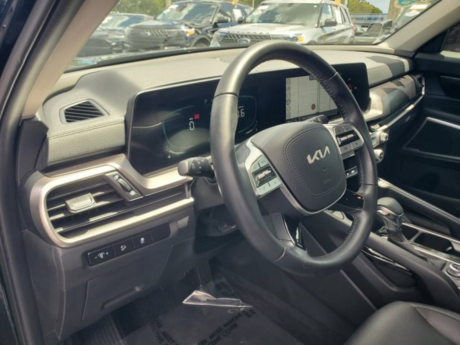 Used 2023 Kia Telluride S AWD/4WD image 10