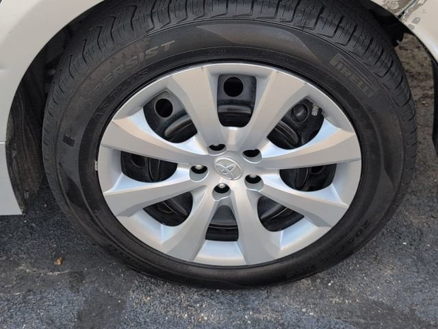 Used 2021 Toyota Corolla LE FWD image 7