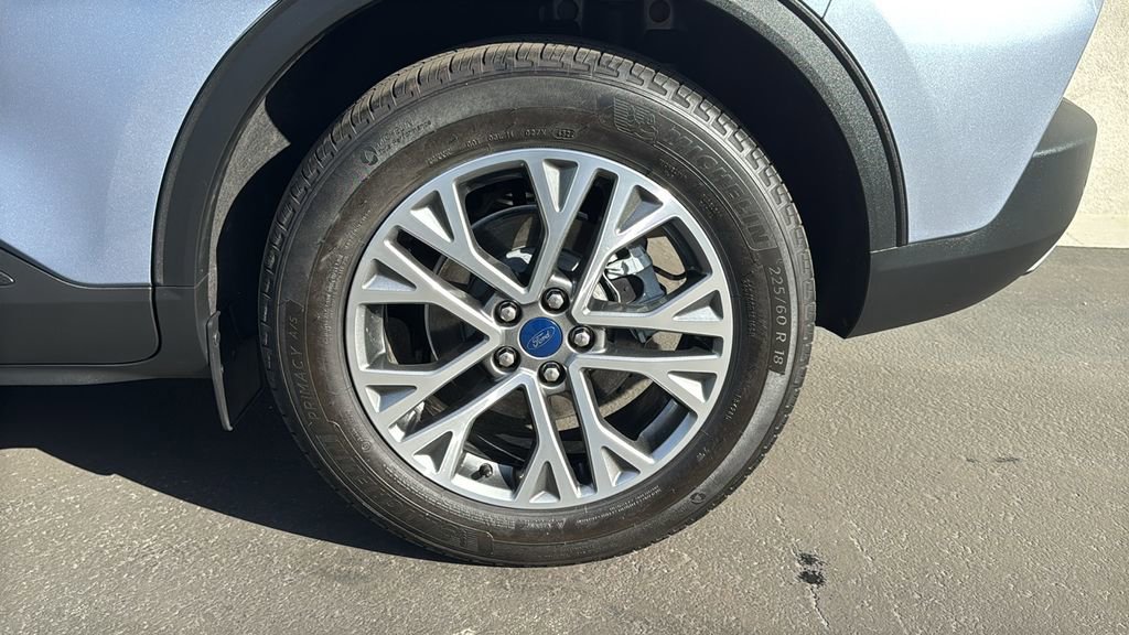 Certified 2022 Ford Escape SEL image 8