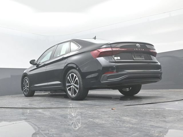 Used 2025 Volkswagen Jetta Sport FWD image 21