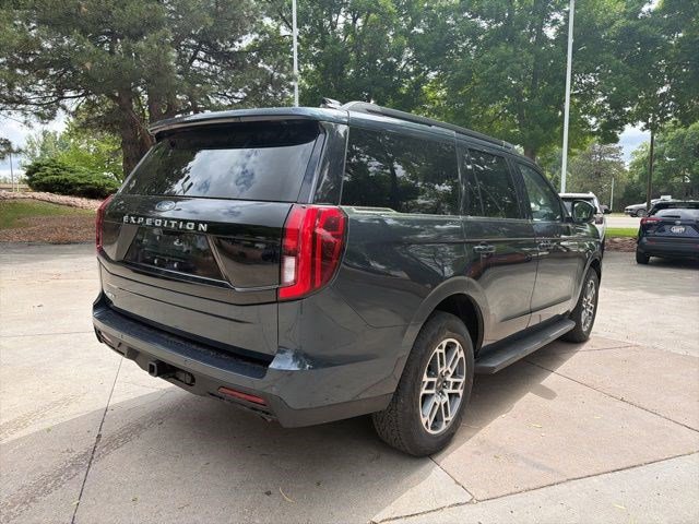 Certified 2025 Ford Expedition Active AWD/4WD image 6