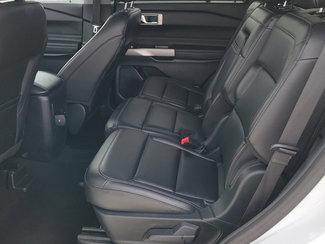 Certified 2024 Ford Explorer XLT w/ Equipment Group 202A image 8