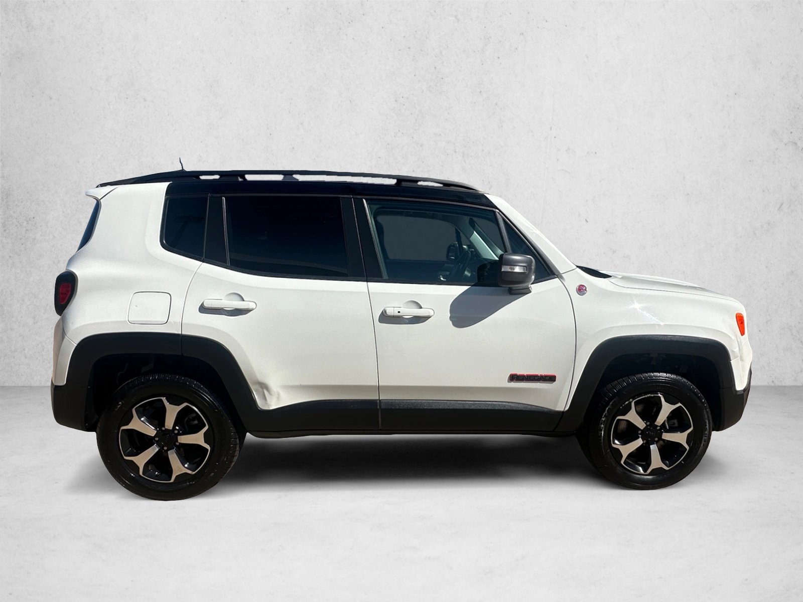 Used 2020 Jeep Renegade Trailhawk w/ Cold Weather Group AWD/4WD image 4