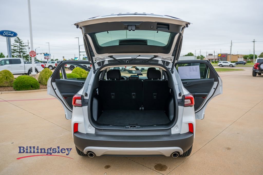 Certified 2023 Ford Escape Active FWD image 17