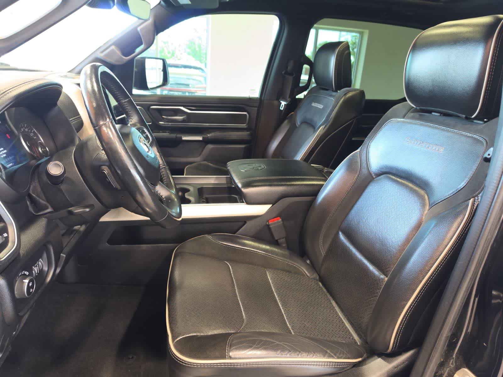 Used 2019 RAM 1500 Laramie AWD/4WD image 17