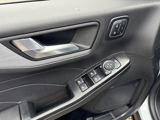 Certified 2025 Ford Escape Platinum AWD/4WD image 18