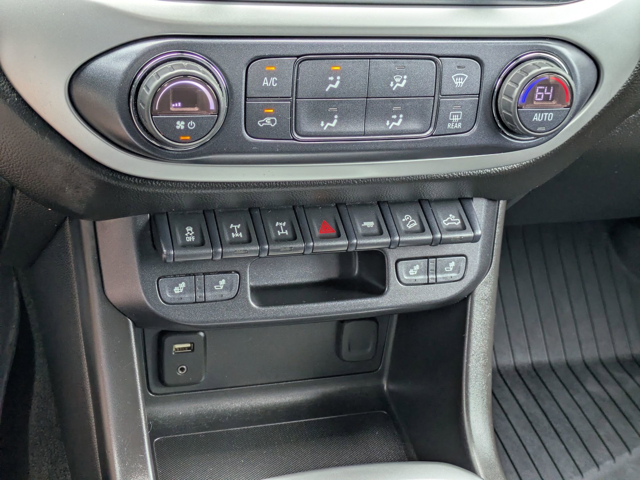 Used 2018 Chevrolet Colorado ZR2 AWD/4WD image 21