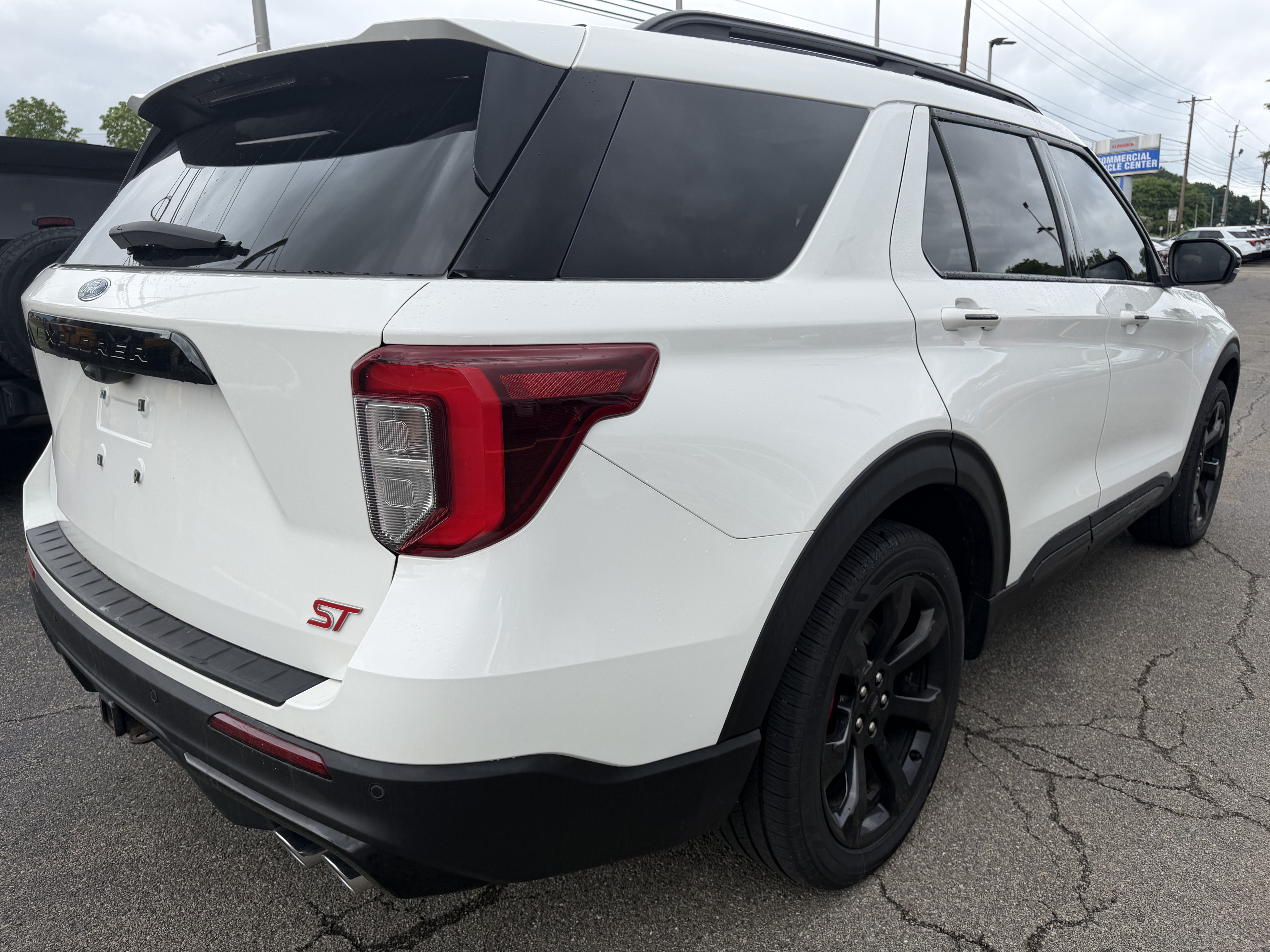 Certified 2023 Ford Explorer ST w/ Equipment Group 401A AWD/4WD image 2