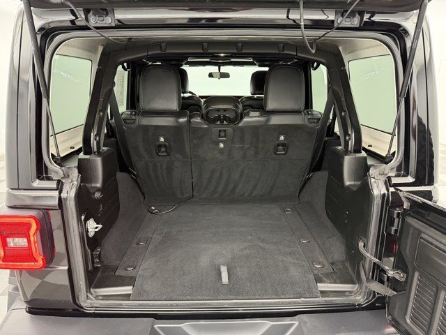 Used 2018 Jeep Wrangler Unlimited Rubicon w/ Safety Group AWD/4WD image 25