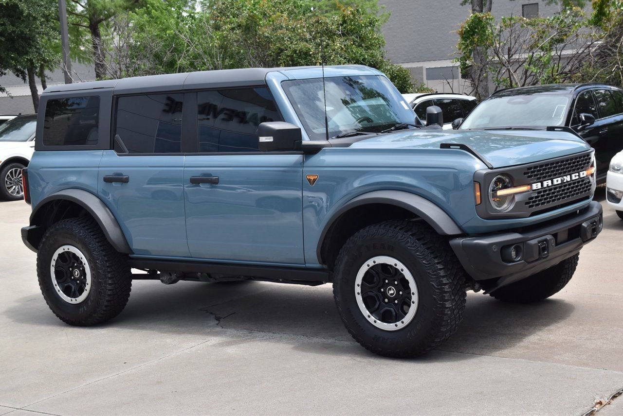 Certified 2023 Ford Bronco Badlands w/ Sasquatch Package AWD/4WD image 5