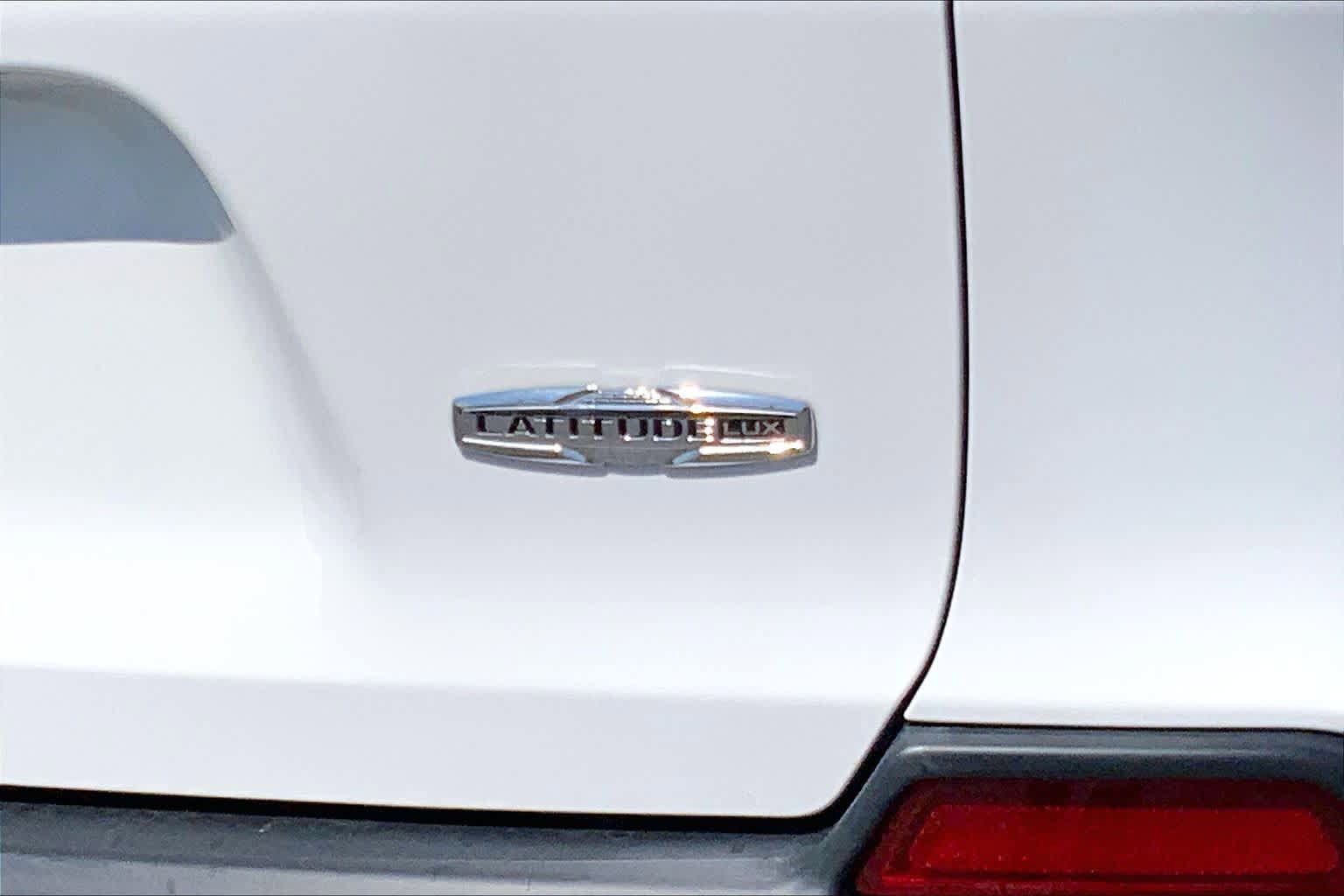 Used 2022 Jeep Cherokee Latitude Lux AWD/4WD image 53