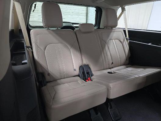 Certified 2024 Ford Expedition Max Limited image 8