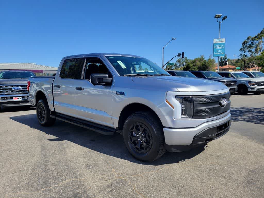 Certified 2025 Ford F150 Lightning XLT AWD/4WD image 6