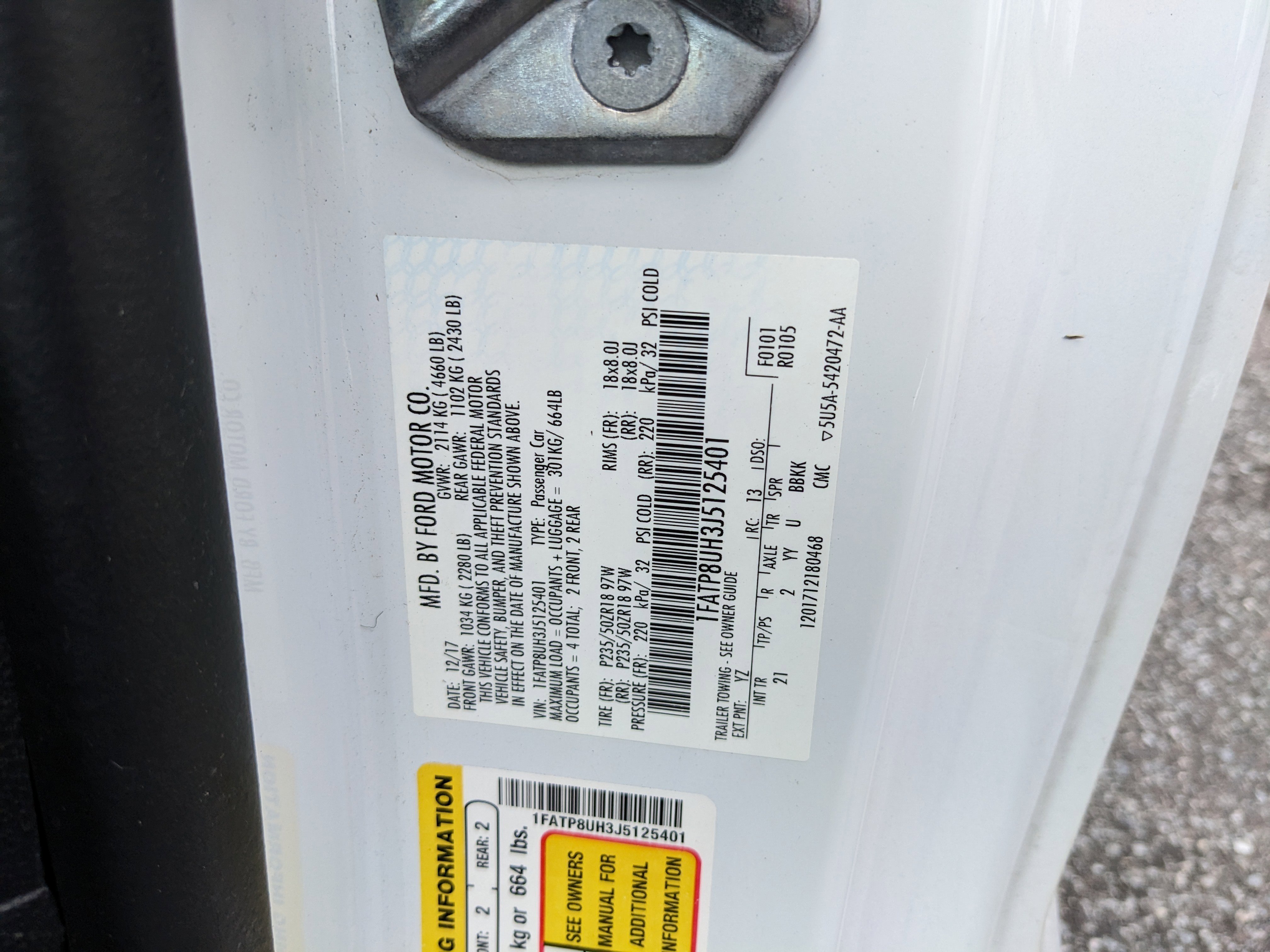 Certified 2018 Ford Mustang Convertible w/ Equipment Group 101A image 32