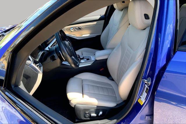 Used 2021 BMW 330i Sedan w/ M Sport Package RWD image 8