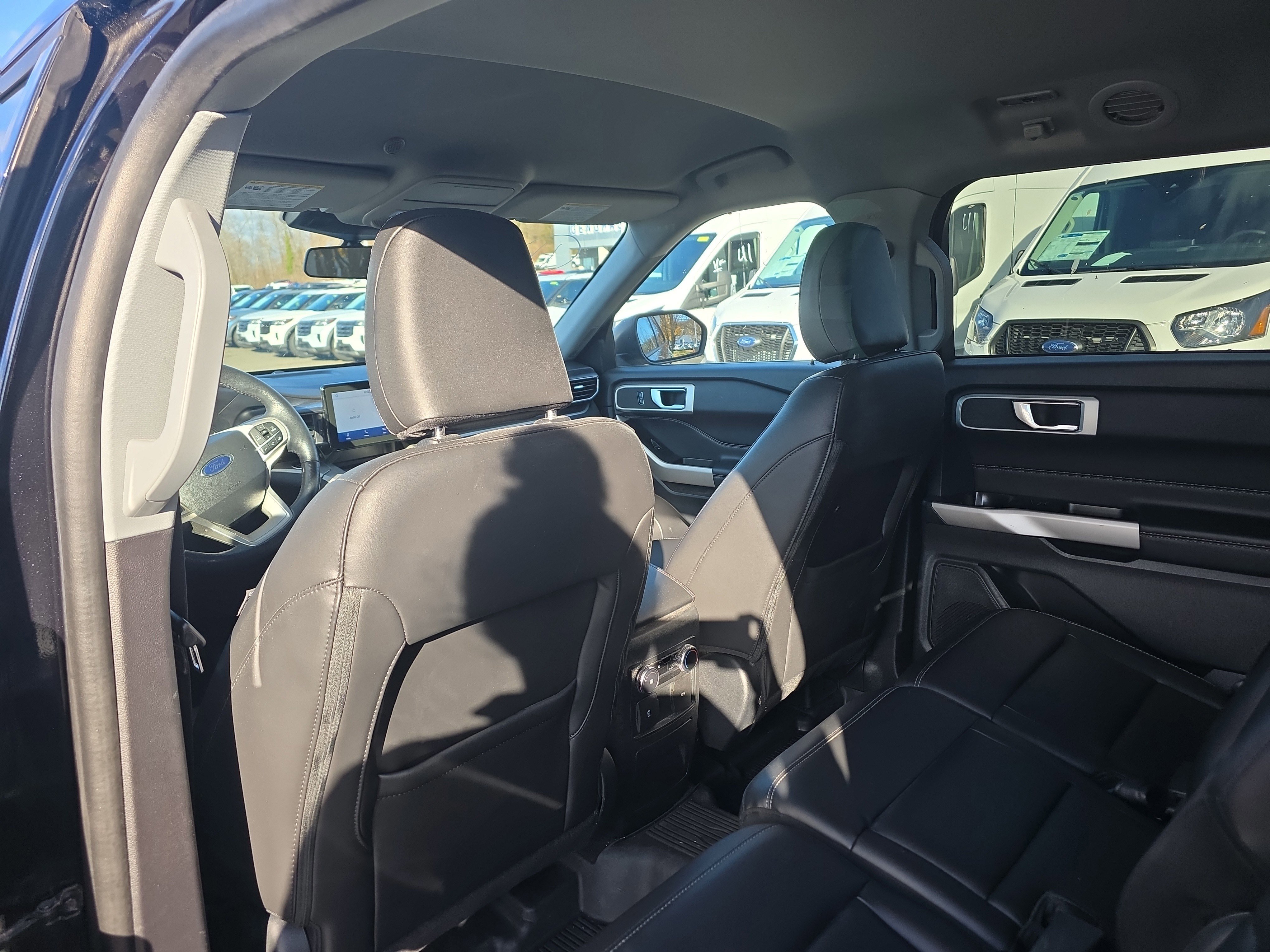 Certified 2022 Ford Explorer XLT w/ Equipment Group 202A image 21