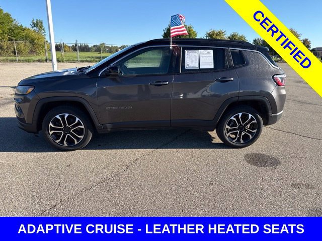 Used 2024 Jeep Compass Limited AWD/4WD image 4