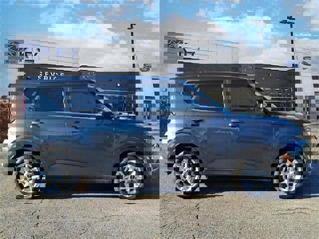 Used 2023 Kia Soul LX w/ LX Technology Package image 6