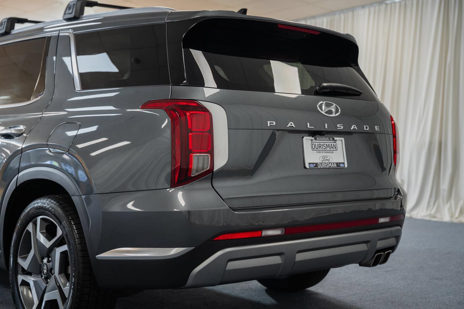 Used 2023 Hyundai Palisade Limited FWD image 5