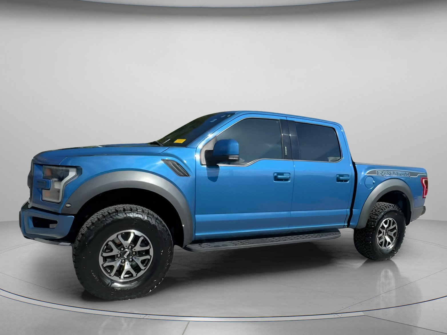 Certified 2020 Ford F150 Raptor w/ Equipment Group 802A Luxury image 6