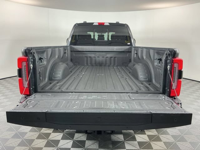 Certified 2023 Ford F350 Platinum AWD/4WD image 7