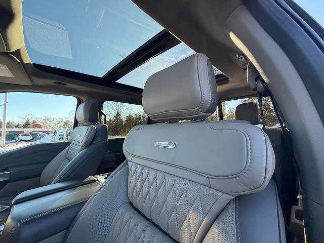 Certified 2025 Ford F350 Platinum w/ Platinum Plus Package image 22