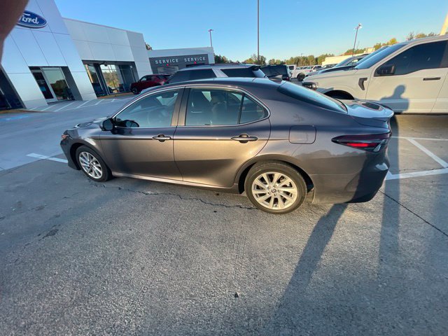 Used 2024 Toyota Camry LE FWD image 6