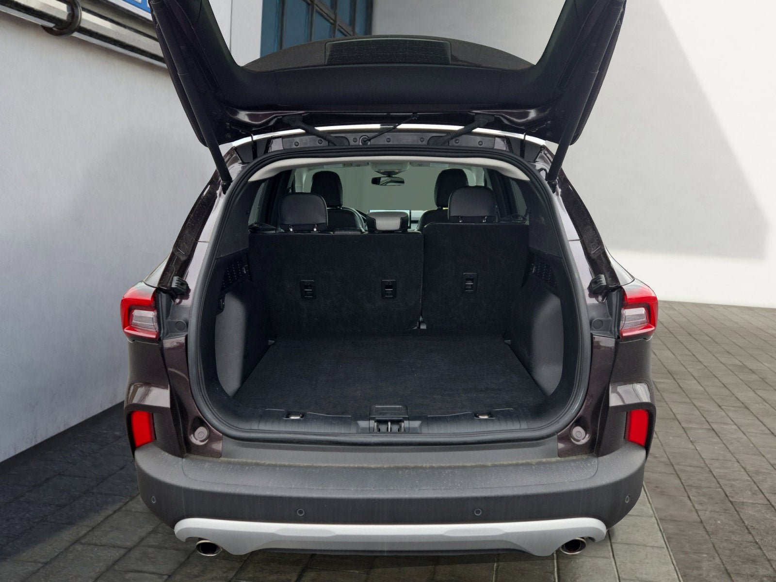 Certified 2023 Ford Escape Platinum AWD/4WD image 23