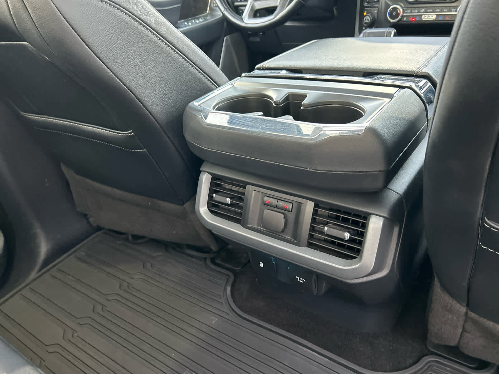 Certified 2022 Ford F150 Lariat w/ Equipment Group 502A High image 22