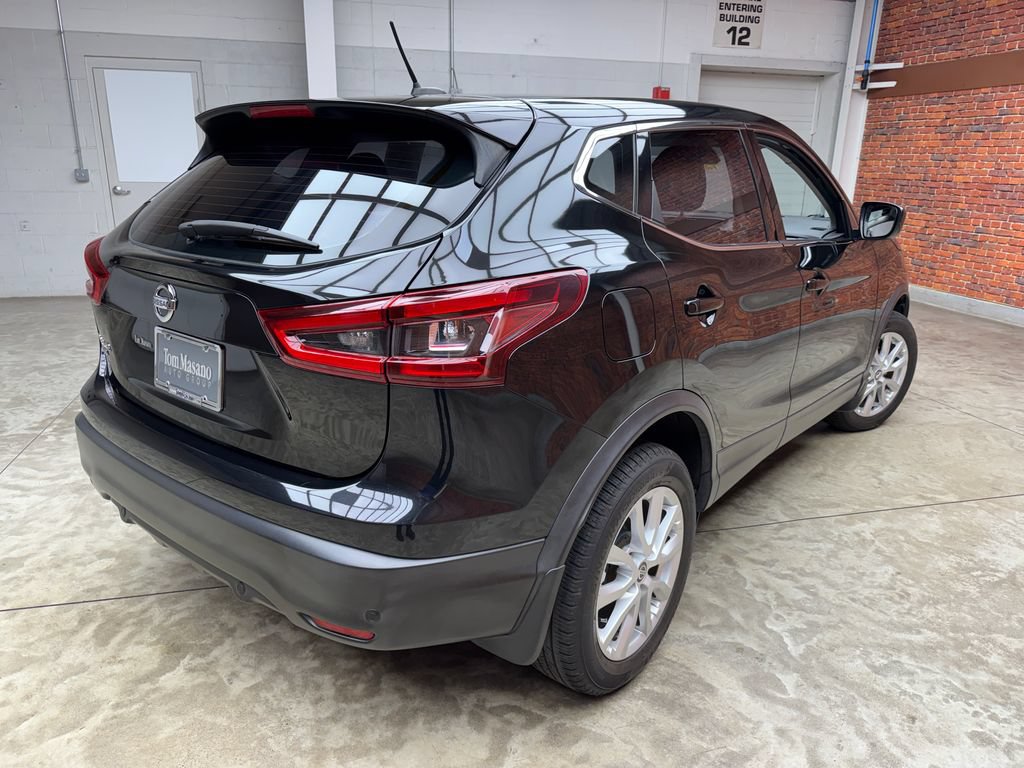 Used 2021 Nissan Rogue Sport S FWD image 5