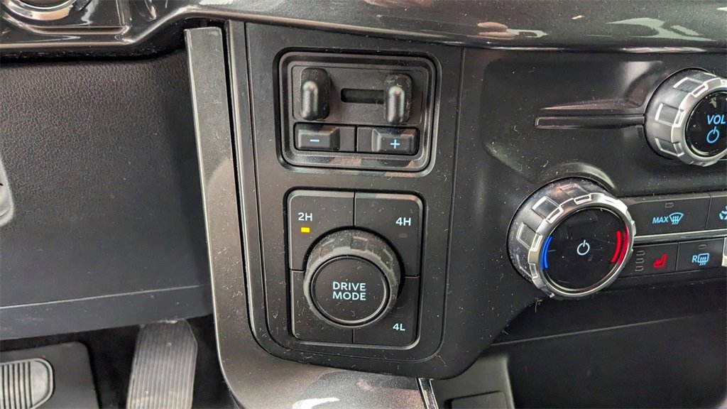 Certified 2022 Ford F150 XLT w/ Equipment Group 302A High image 30