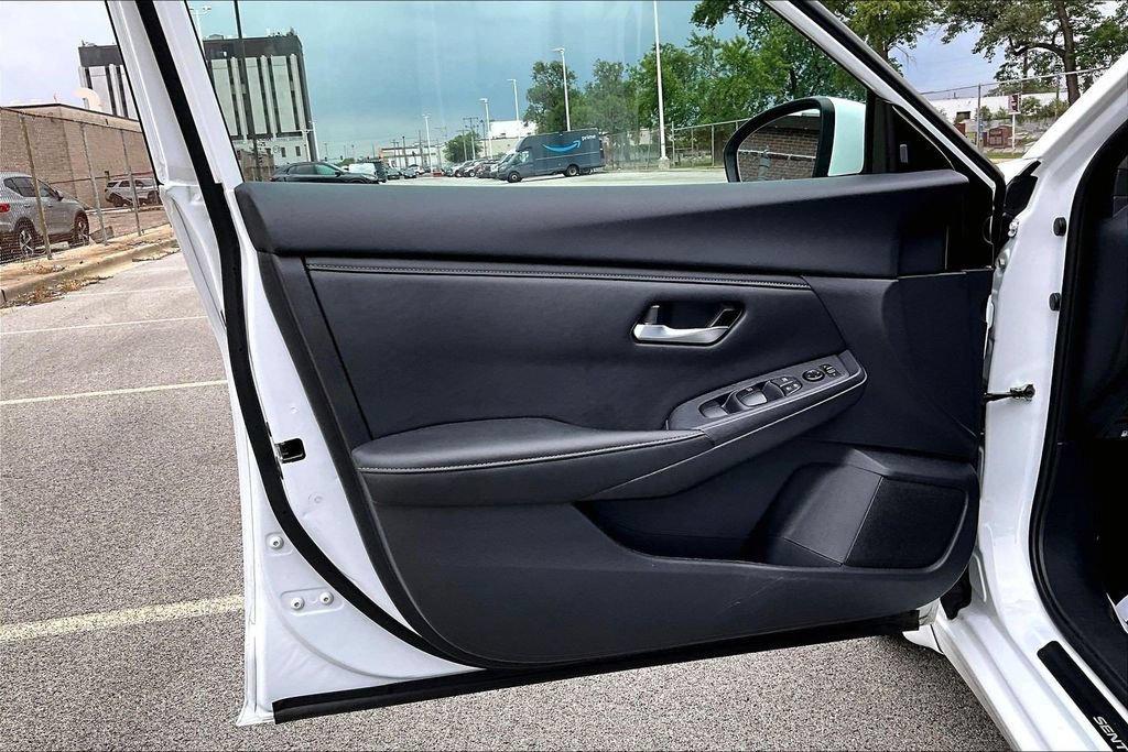 Used 2025 Nissan Sentra SV w/ All-Weather Package FWD image 21