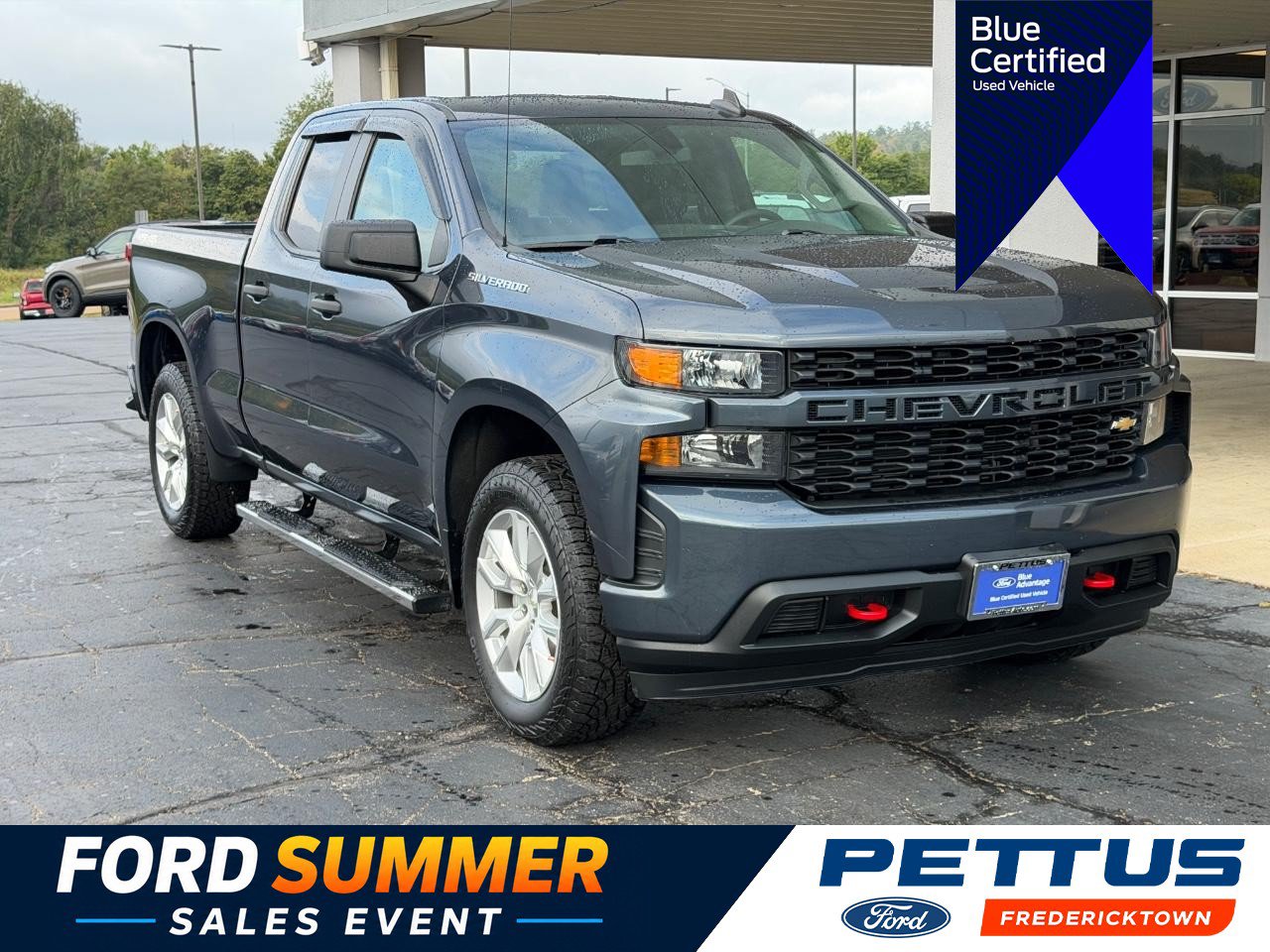 Used 2020 Chevrolet Silverado 1500 Custom w/ Custom Value Package AWD/4WD image 1