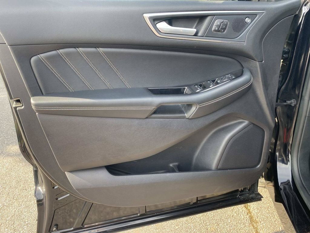 Certified 2019 Ford Edge ST w/ Equipment Group 401A AWD/4WD image 17