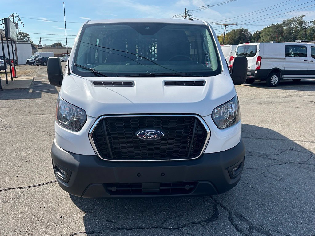 Certified 2025 Ford Transit 250 Low Roof w/ Exterior Upgrade Package RWD image 2