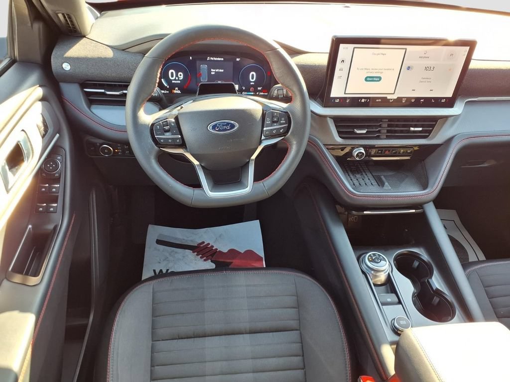Certified 2025 Ford Explorer ST-Line w/ Premium Package RWD image 9