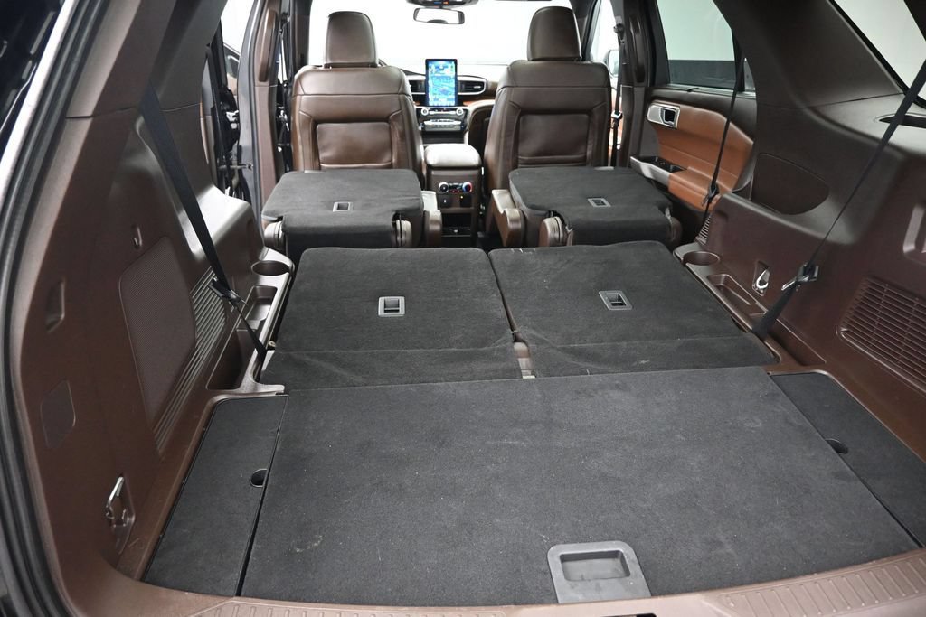 Certified 2023 Ford Explorer King Ranch w/ Technology Package AWD/4WD image 11