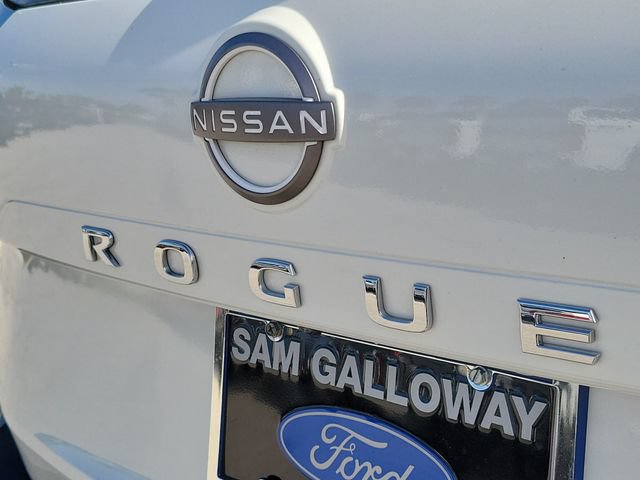 Used 2023 Nissan Rogue SL w/ SL Premium Package AWD/4WD image 8