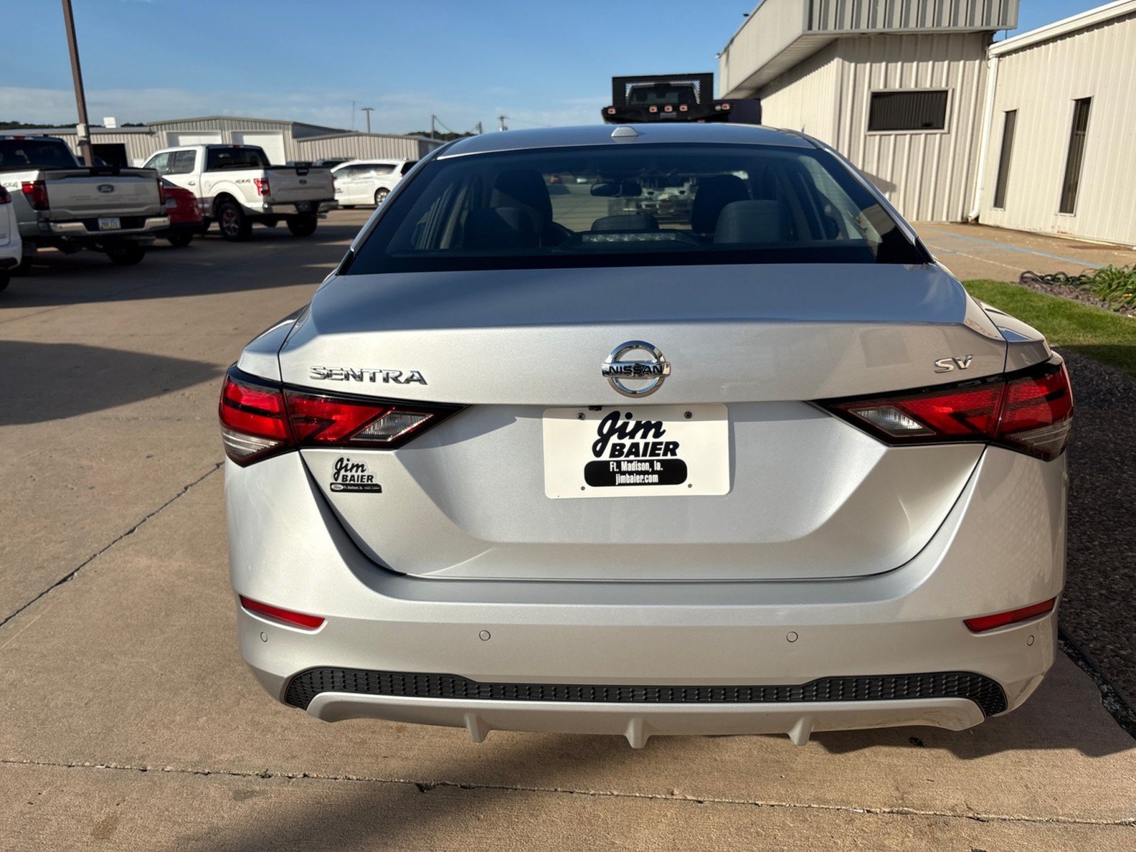 Used 2022 Nissan Sentra SV FWD image 9