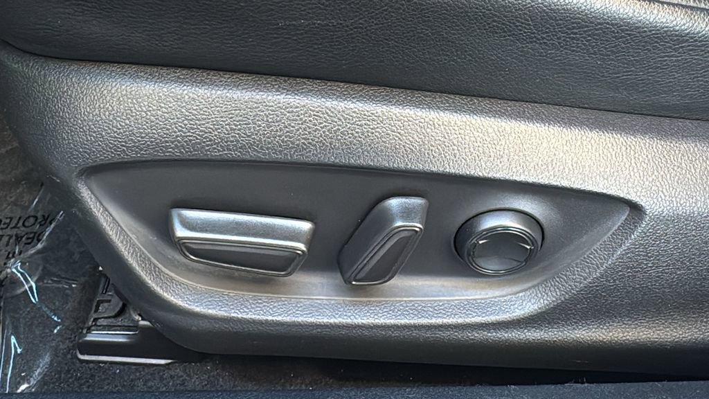 Used 2021 Toyota Camry SE w/ Convenience Package image 20